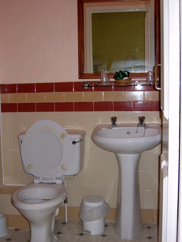GeorgeHotel_Bathroom GeorgeHotel_Bathroom
