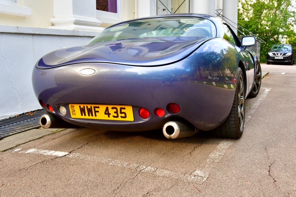 Double Exhaust and Curvy Rear